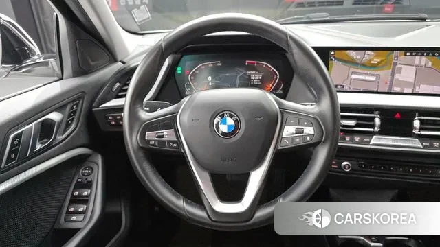 BMW 1 Series (F40) 2020 Белый из Кореи, фото 4