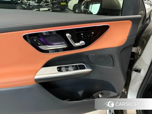 Mercedes-Benz GLC-Class X254 2024 Серебряный из Кореи, фото 4