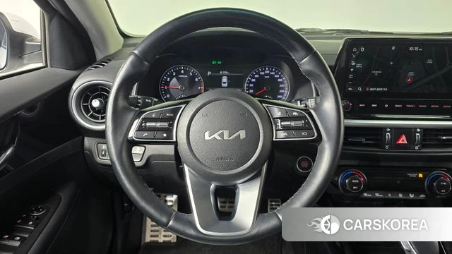 Kia The New K3 2nd generation 2023 Белый из Кореи, фото 4