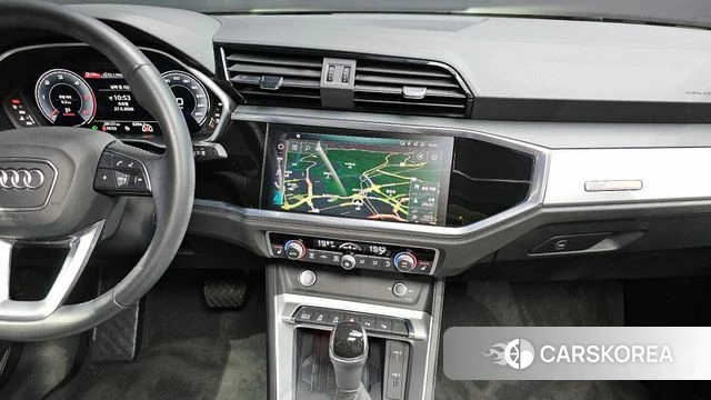 Audi Q3 (F3) 2020 Белый из Кореи, фото 4
