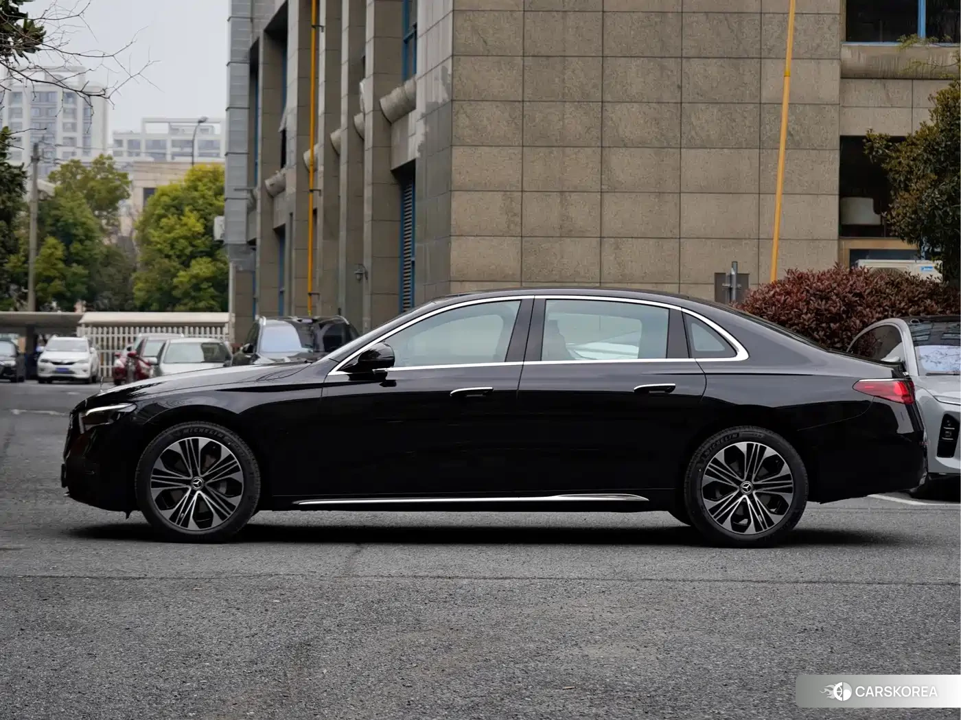Mercedes-Benz E-Class 2026 Черный из Китая, фото 4