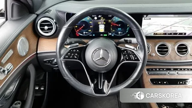 Mercedes-Benz E-Class W213 2020 Белый из Кореи, фото 4