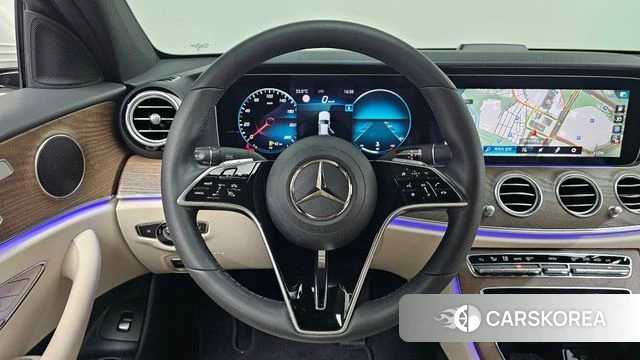 Mercedes-Benz E-Class W213 2022 Белый из Кореи, фото 4