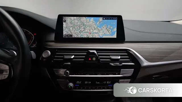 BMW 5 Series (G30) 2020 Серебряный из Кореи, фото 4