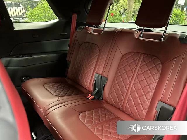 Audi Q6 2023 Черный из Китая, фото 4