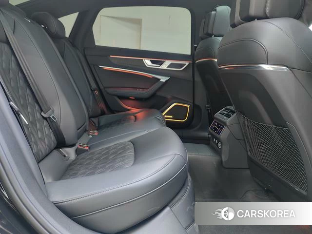 Audi A6L 2024 Черный из Китая, фото 4