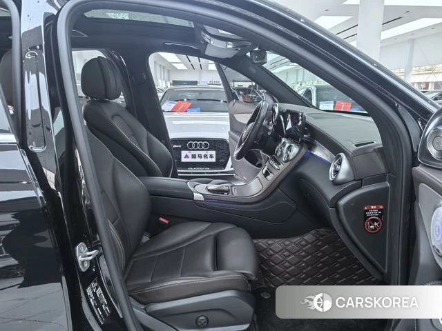 Mercedes-Benz GLC 2022 Черный из Китая, фото 4
