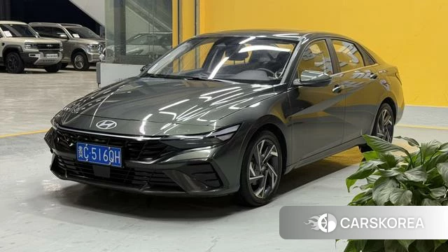 Hyundai Elantra 2024 Темно-серый из Китая, фото 4