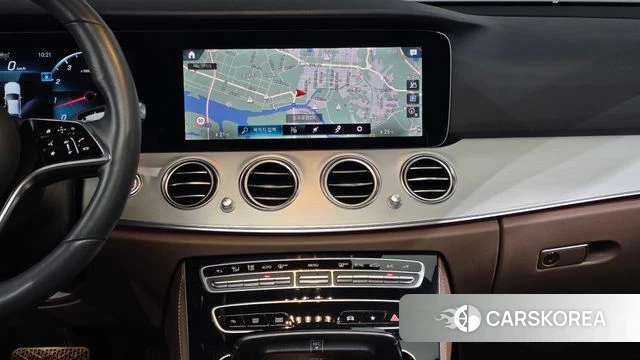 Mercedes-Benz E-Class W213 2021 Серебряный из Кореи, фото 4