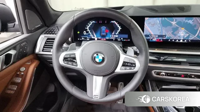 BMW X7 (G07) 2024 Черный из Кореи, фото 4