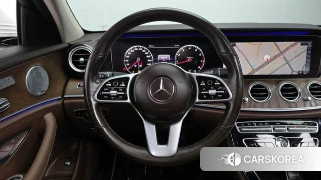 Mercedes-Benz E-Class W213 2019 Белый из Кореи, фото 4