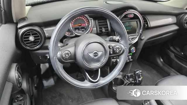 Mini Cooper D 2018 Темно-зеленый из Кореи, фото 4