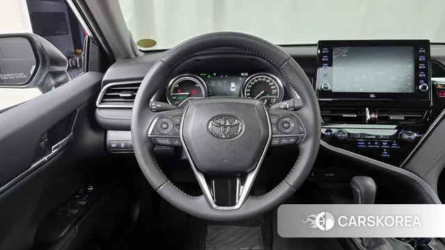 Toyota Camry (XV70) 2023 Серебристо-серый из Кореи, фото 4