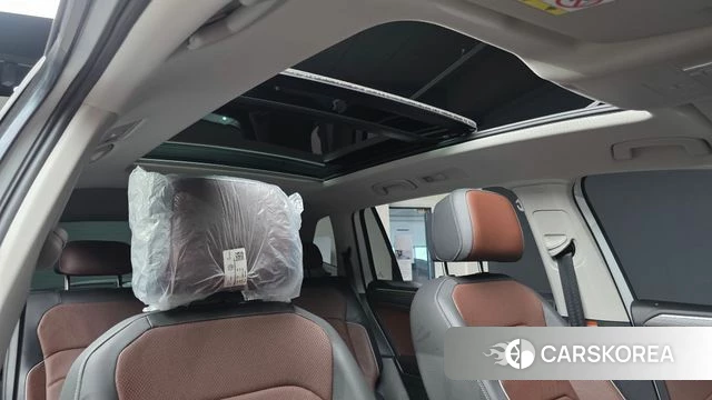Volkswagen Tiguan Allspace 2024 Белый из Кореи, фото 4