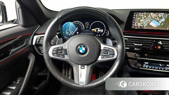BMW 5 Series (G30) 2019 Белый из Кореи, фото 4