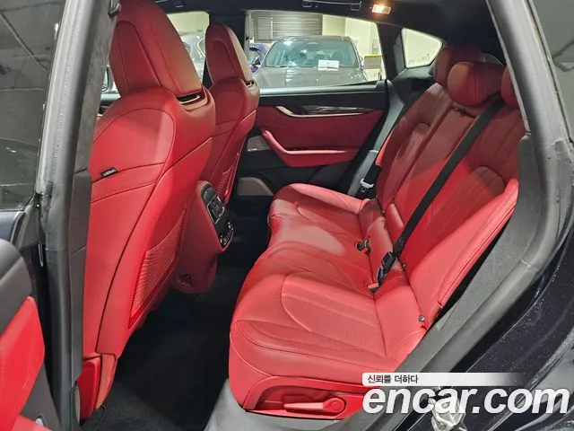 Maserati Levante 2023 Черный из Кореи, фото 4