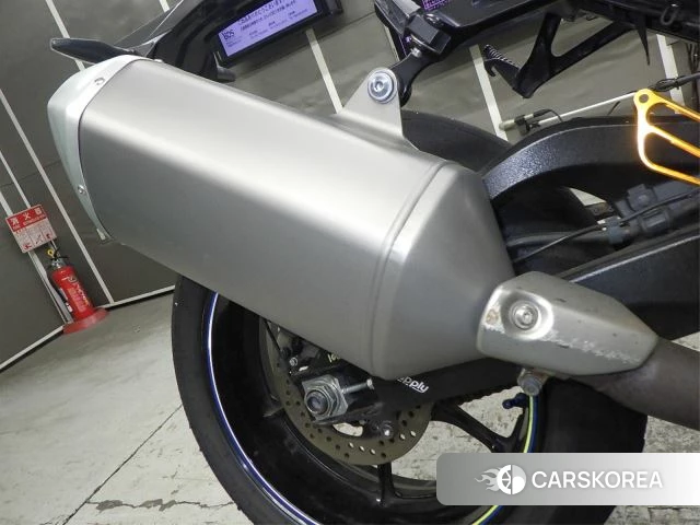 Проданный Suzuki GSX-R1000R ABS 2018 из Японии, фото 4