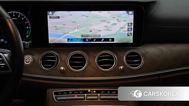 Mercedes-Benz E-Class W213 2021 Белый из Кореи, фото 4