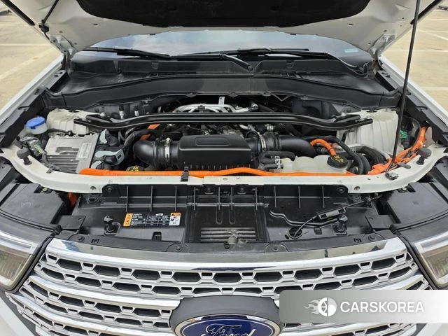 Ford Explorer 6th Generation 2021 Белый из Кореи, фото 4