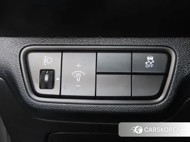 Kia The New K3 2nd generation 2023 Серый из Кореи, фото 4