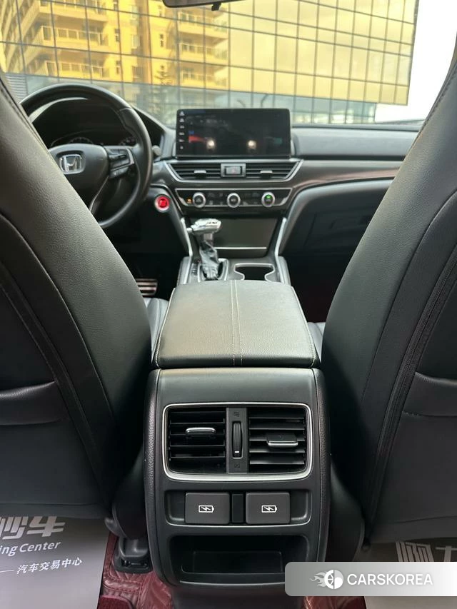 Honda Accord 2023 Белый из Китая, фото 4