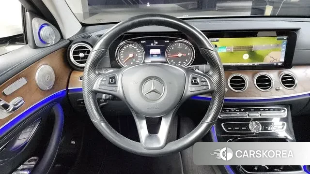 Mercedes-Benz E-Class W213 2018 Белый из Кореи, фото 4