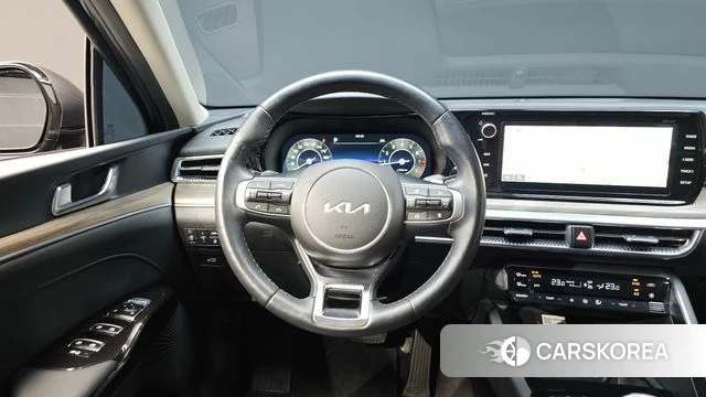 Kia K5 3rd generation 2023 Серый из Кореи, фото 4
