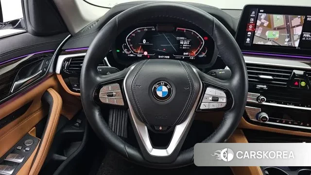 BMW 5 Series (G30) 2021 Белый из Кореи, фото 4