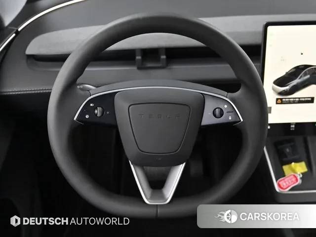 Tesla Model Y 2025 Серый из Кореи, фото 4