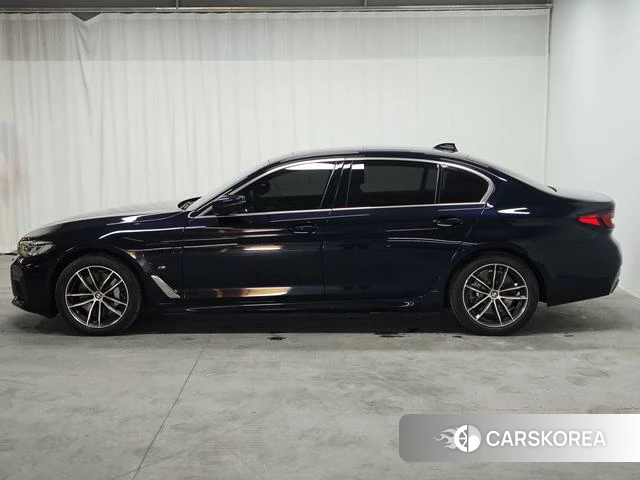 BMW 5 series PHEV 2021 Черный из Китая, фото 4