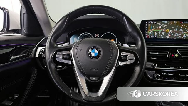 BMW 5 Series (G30) 2019 Белый из Кореи, фото 4