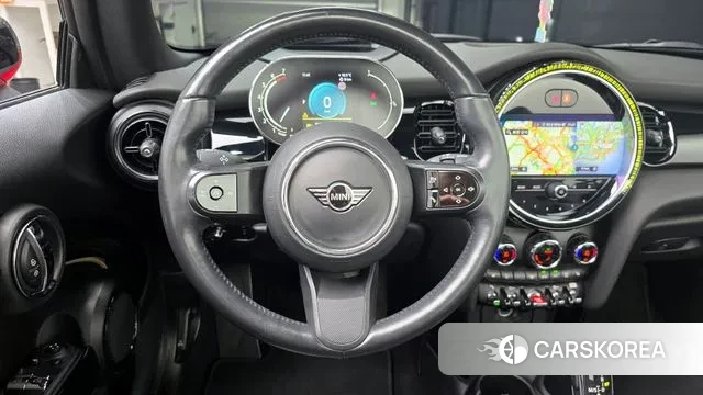 Mini Cooper Convertible 2023 Красный из Кореи, фото 4