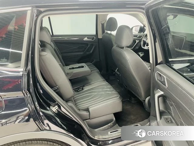 Volkswagen Tiguan L 2021 Черный из Китая, фото 4