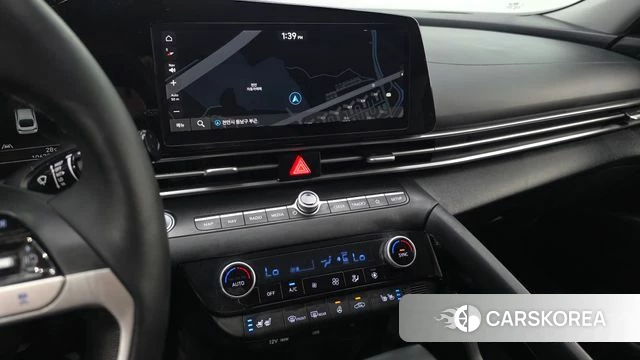 Hyundai Avante Hybrid (CN7) 2022 Белый из Кореи, фото 4