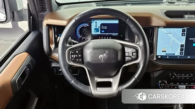 Ford Bronco 6th Generation 2023 Серебристо-серый из Кореи, фото 4