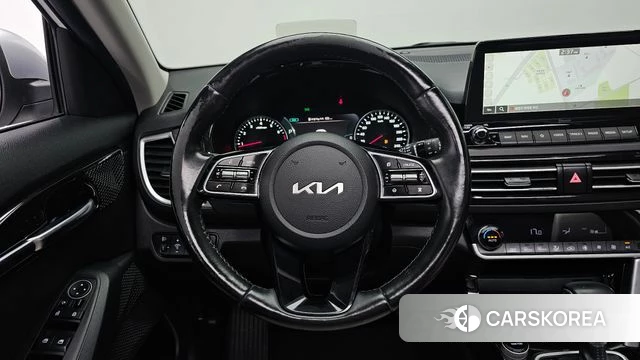 Kia Seltos 2022 Белый из Кореи, фото 4