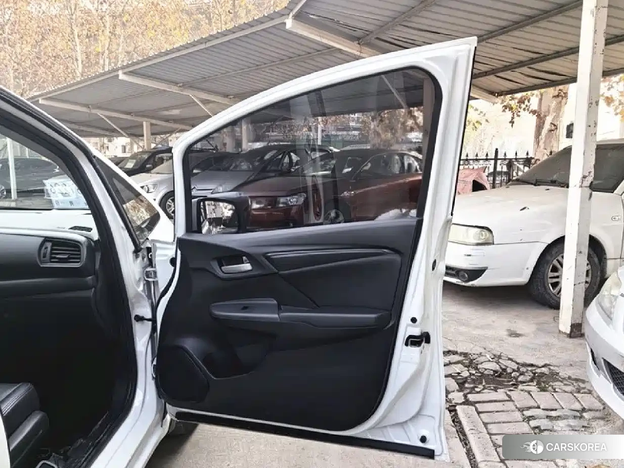 Honda Fit 2020 Белый из Китая, фото 4