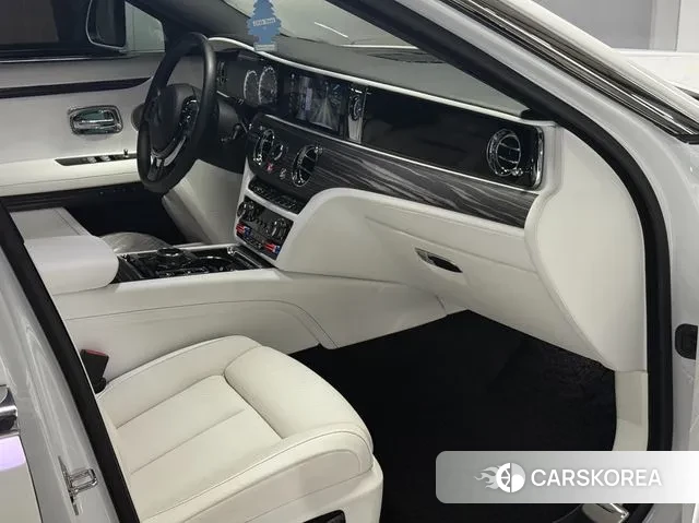 Rolls-Royce Ghost 2nd Generation 2021 Белый из Кореи, фото 4