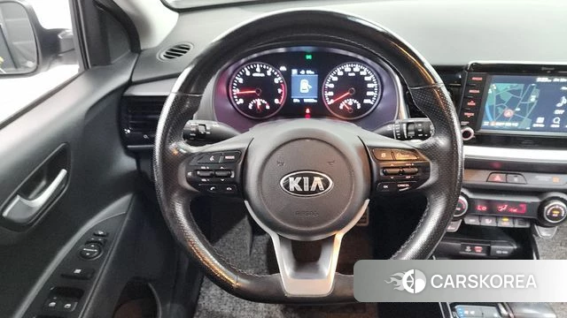 Kia Stonic 2018 Белый из Кореи, фото 4