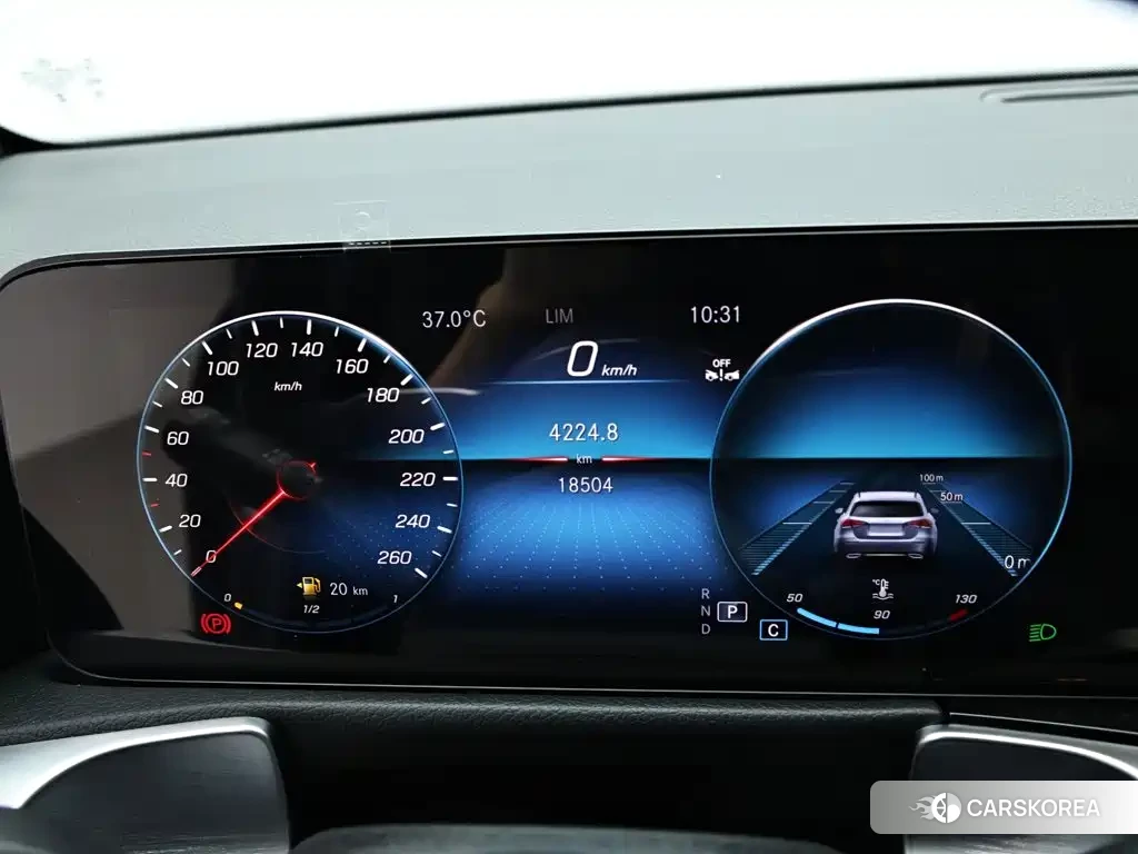 Mercedes-Benz GLB 2023 Silver/gray из Китая, фото 4