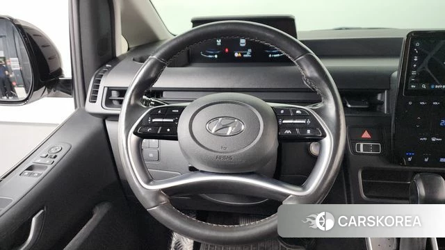 Hyundai Staria 2023 Белый из Кореи, фото 4