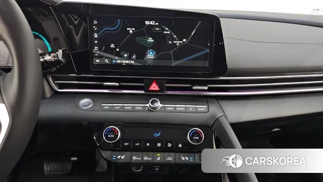 Hyundai The New Avante Hybrid (CN7) 2025 Белый из Кореи, фото 4