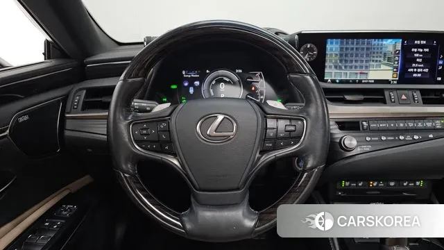 Lexus ES300h 7th generation 2021 Серебристо-серый из Кореи, фото 4