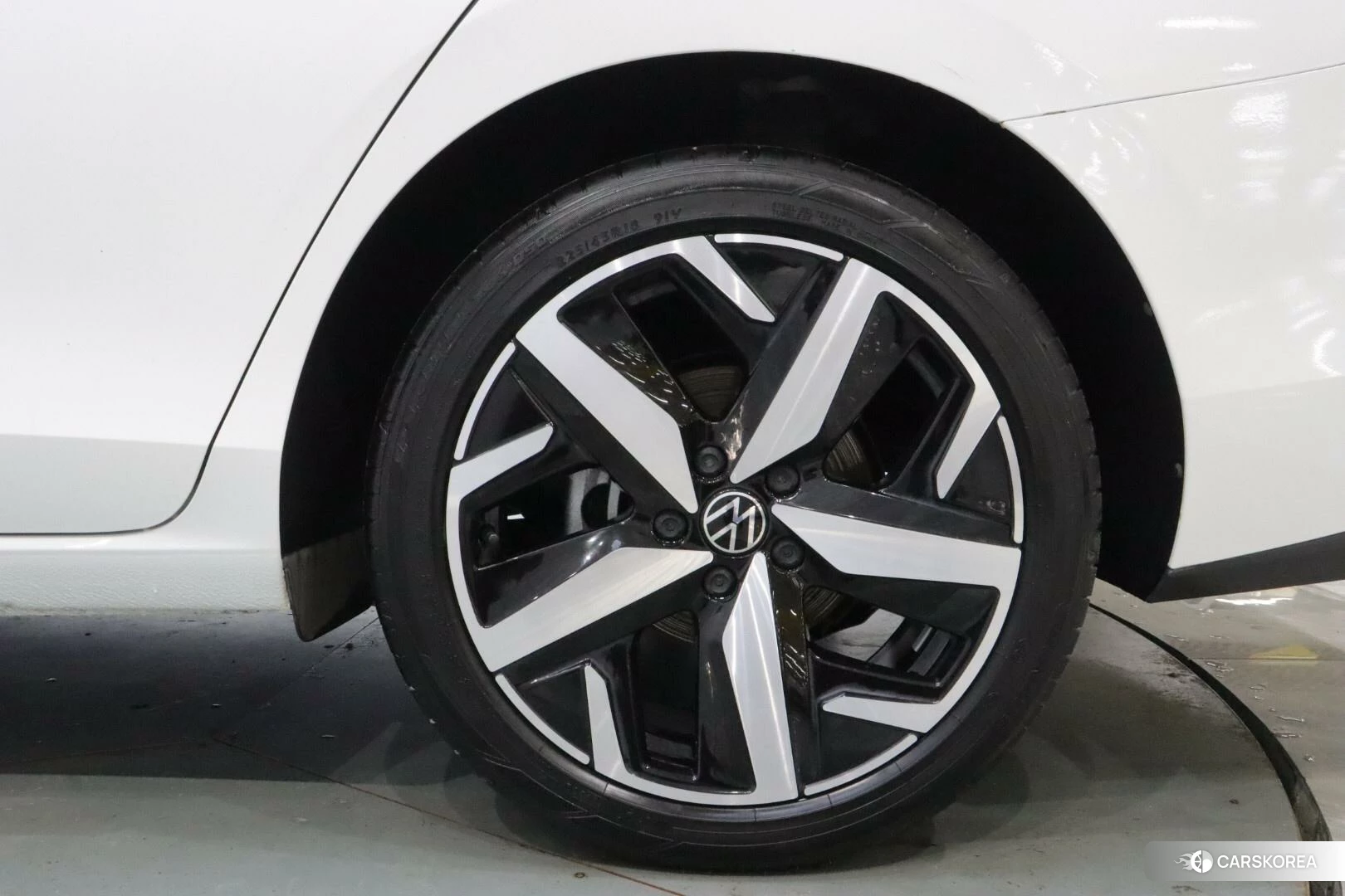 Volkswagen Lamando 2023 Белый из Китая, фото 4