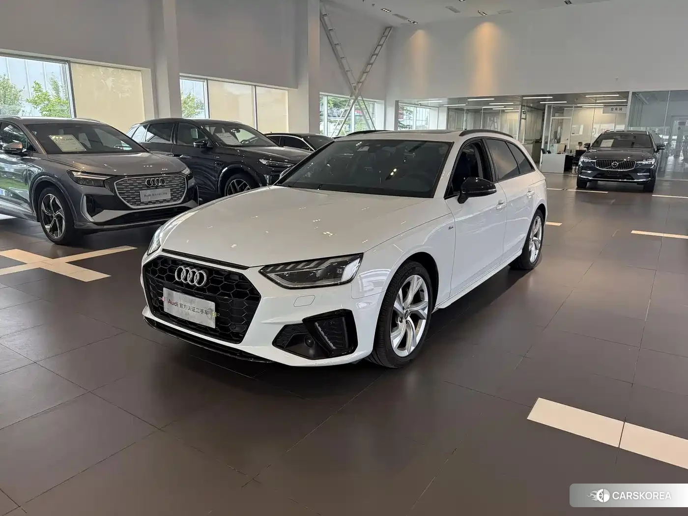 Audi A4L 2022 Белый из Китая, фото 4