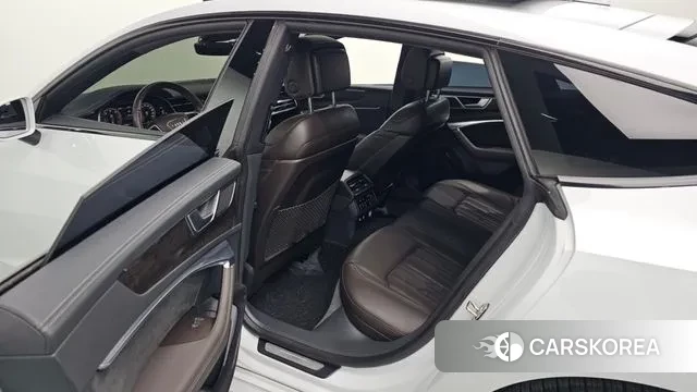 Audi A7 (4K) 2020 Белый из Кореи, фото 4