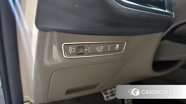 Kia K8 2023 Серебристо-серый из Кореи, фото 4