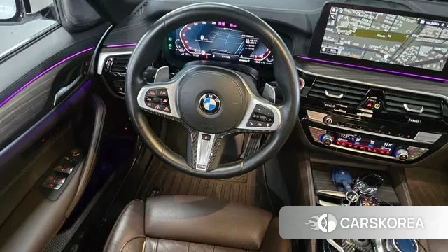 BMW 5 Series (G30) 2021 Белый из Кореи, фото 4