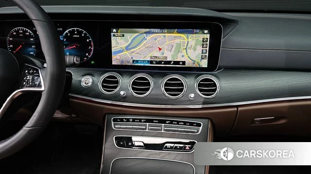 Mercedes-Benz E-Class W213 2023 Белый из Кореи, фото 4