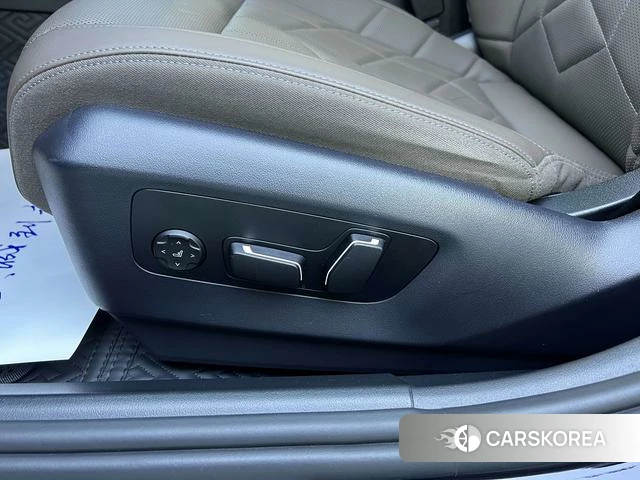 BMW 5 series 2025 Черный из Китая, фото 4